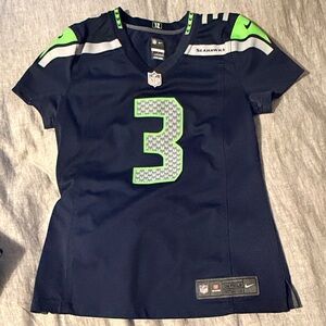Nike Women's Navy and Lime Green Jersey